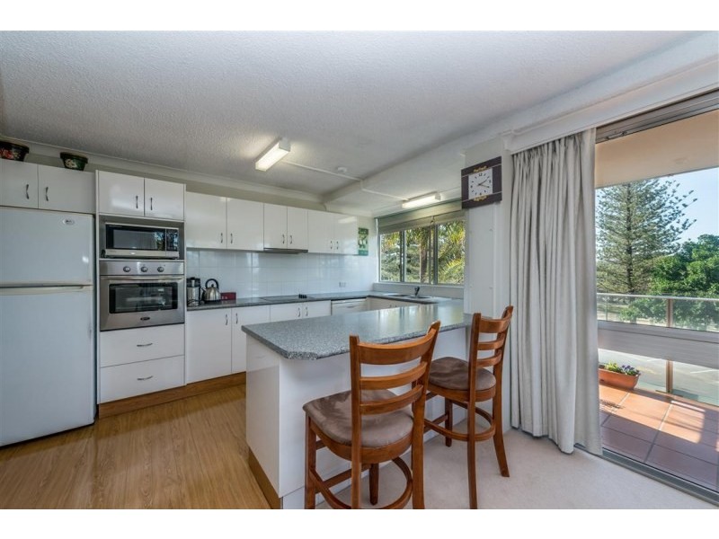 8/30 The Esplanade, Burleigh Heads QLD 4220