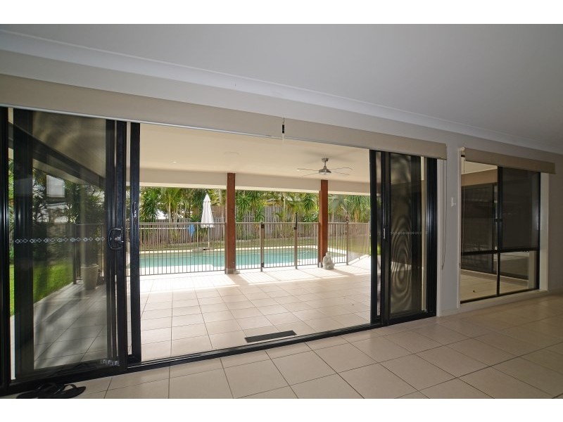 67 Observatory Drive, Reedy Creek QLD 4227