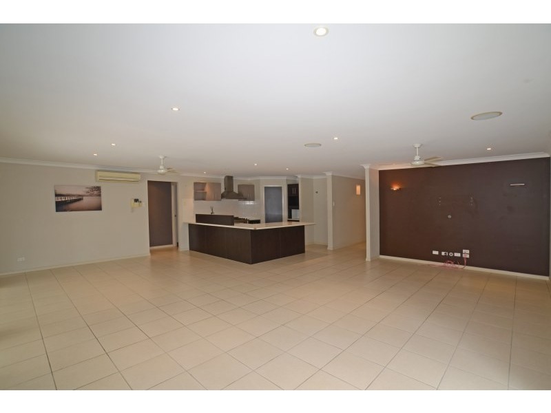 67 Observatory Drive, Reedy Creek QLD 4227