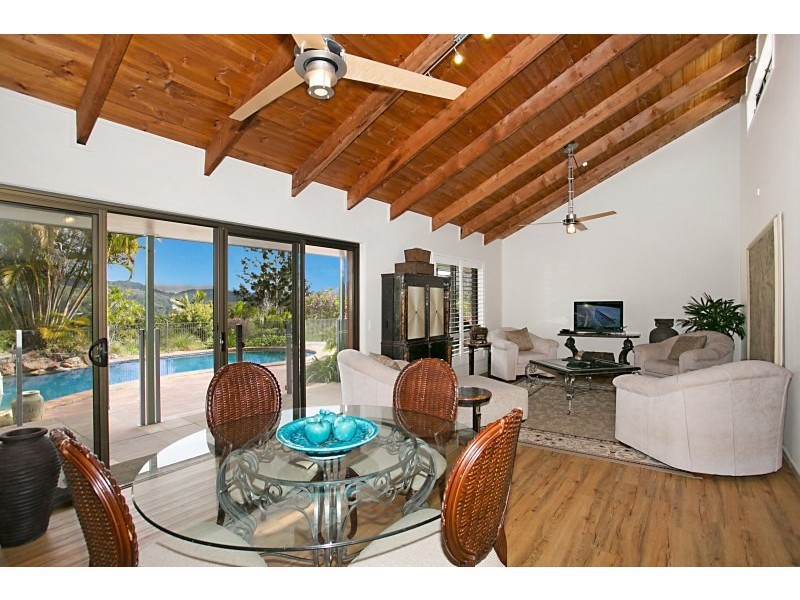 36 Bradman Drive, Currumbin Valley QLD 4223