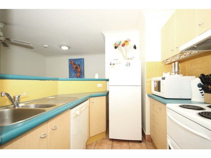 30/112 Surf Parade, Broadbeach QLD 4218