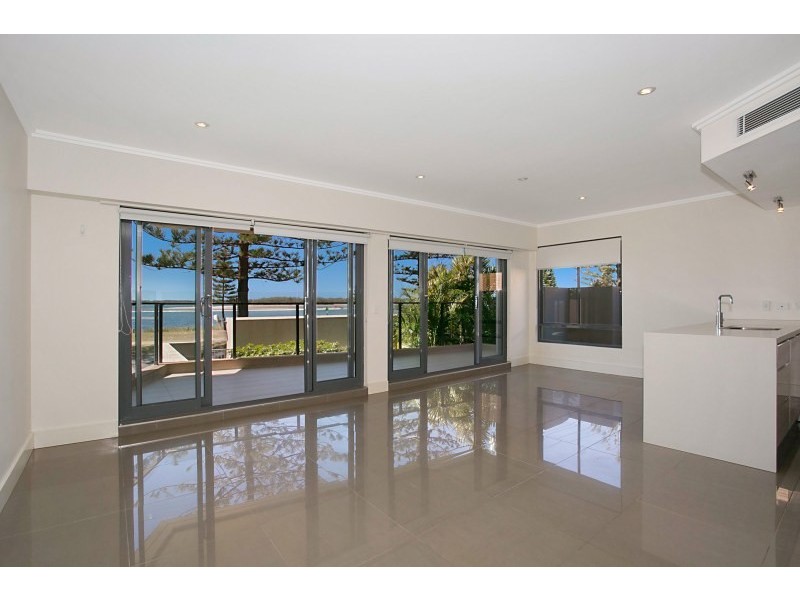 508 Marine Parade, Biggera Waters QLD 4216