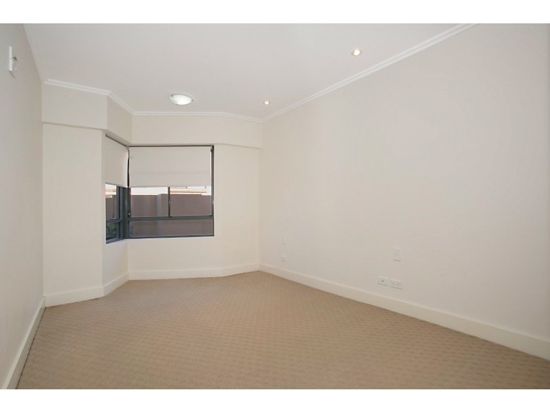508 Marine Parade, Biggera Waters QLD 4216