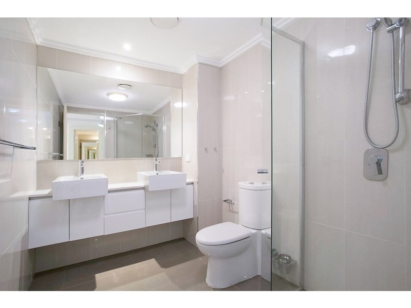 508 Marine Parade, Biggera Waters QLD 4216