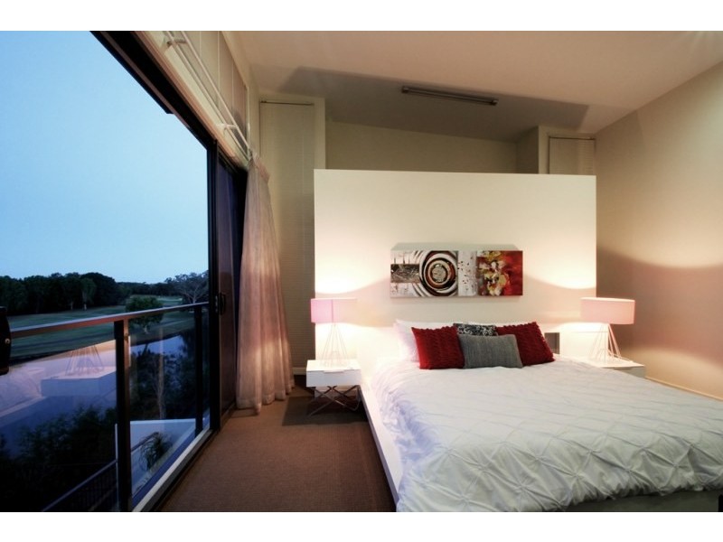 1/22 Andromeda Parade, Robina QLD 4226