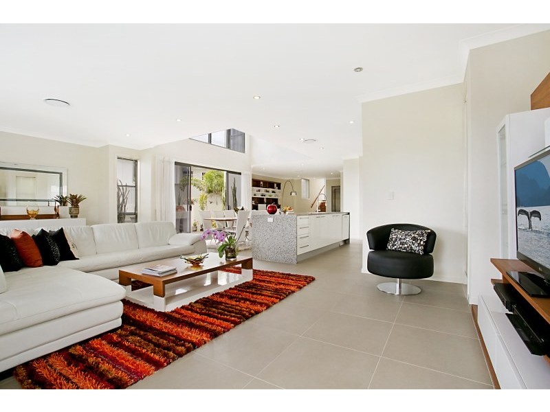 1/22 Andromeda Parade, Robina QLD 4226