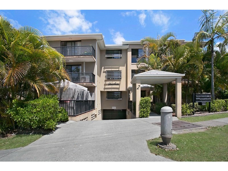 2 Johnston Street, Southport QLD 4215