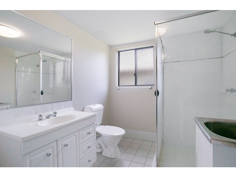 2 Johnston Street, Southport QLD 4215