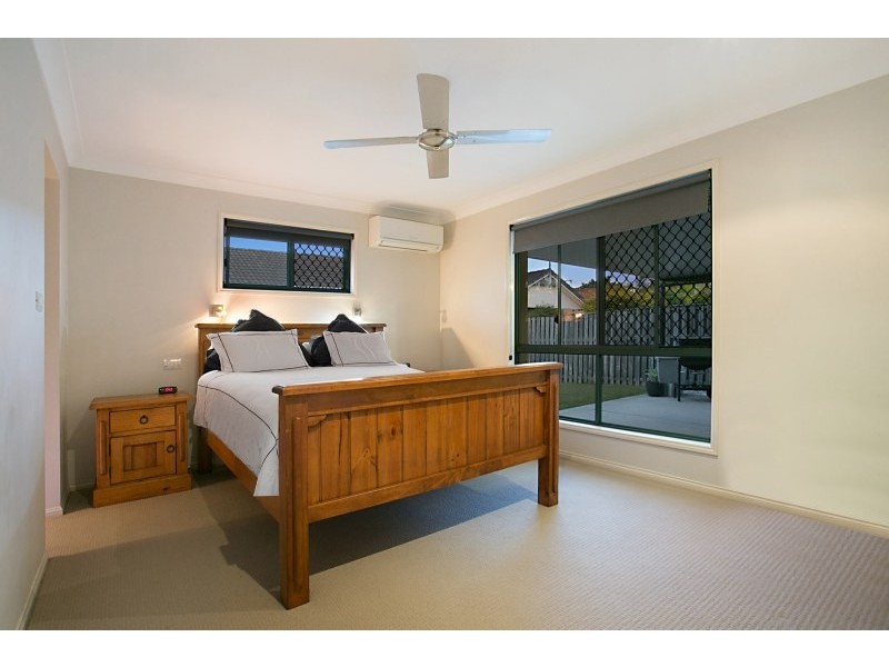 105 Honeyeater Drive, Burleigh Waters QLD 4220