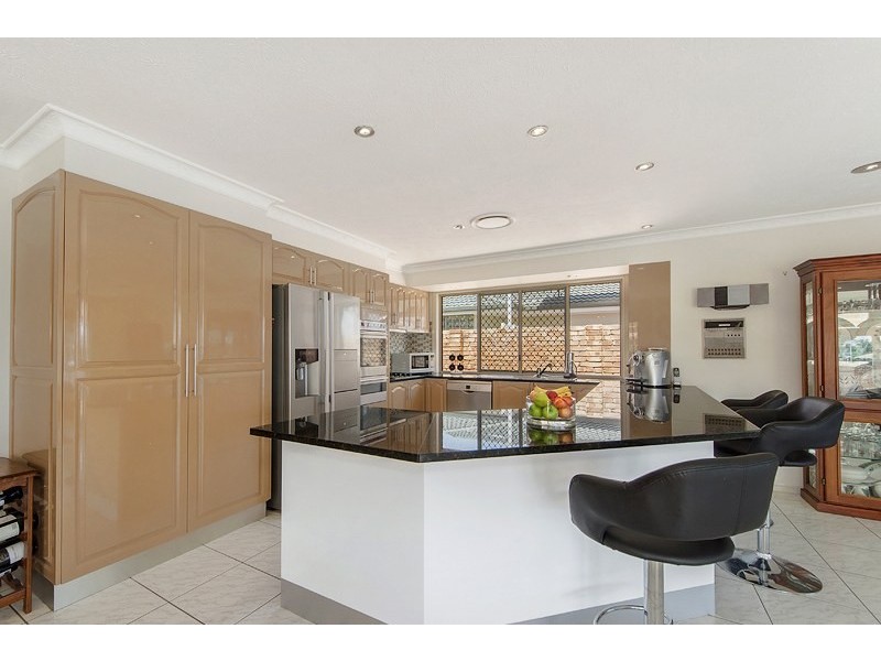 35 Pintail Crescent, Burleigh Waters QLD 4220