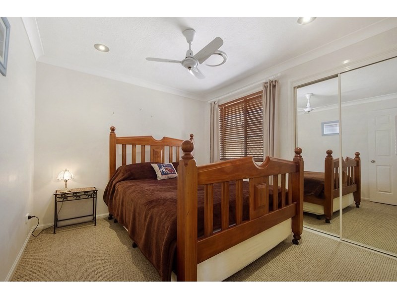 35 Pintail Crescent, Burleigh Waters QLD 4220