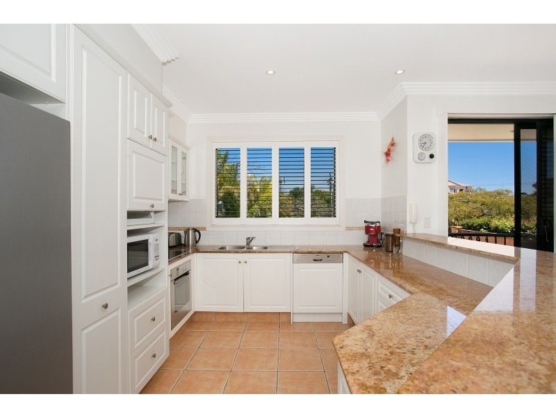 1/19 Jubilee Avenue, Broadbeach QLD 4218