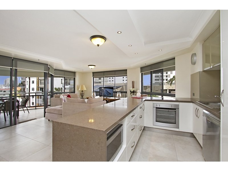 53/15 Victoria Avenue, Broadbeach QLD 4218