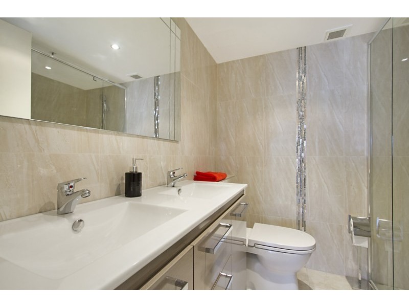 53/15 Victoria Avenue, Broadbeach QLD 4218