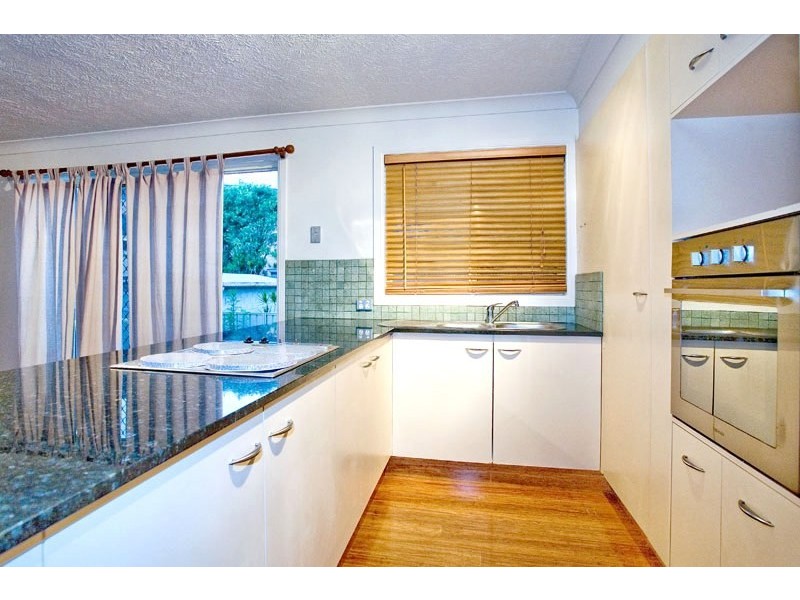 3/7 Twenty Seventh Avenue, Palm Beach QLD 4221