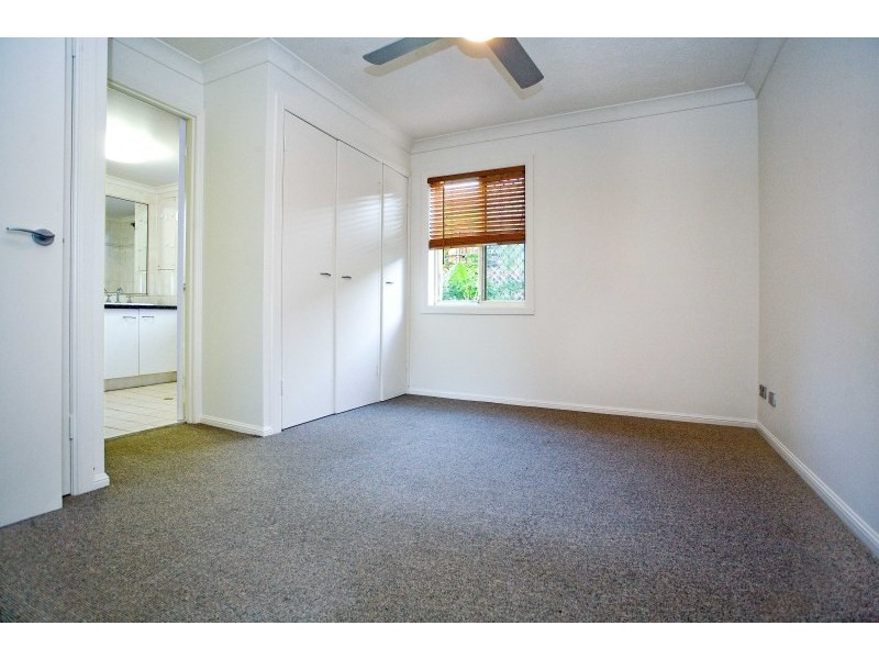 3/7 Twenty Seventh Avenue, Palm Beach QLD 4221