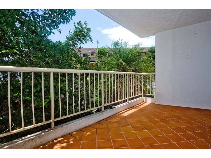 3/7 Twenty Seventh Avenue, Palm Beach QLD 4221