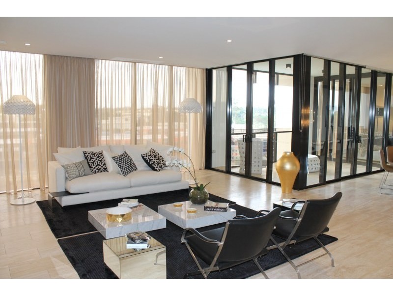 80/1 Marina Drive, Benowa QLD 4217