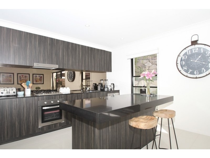 117 North Hill Drive, Robina QLD 4226