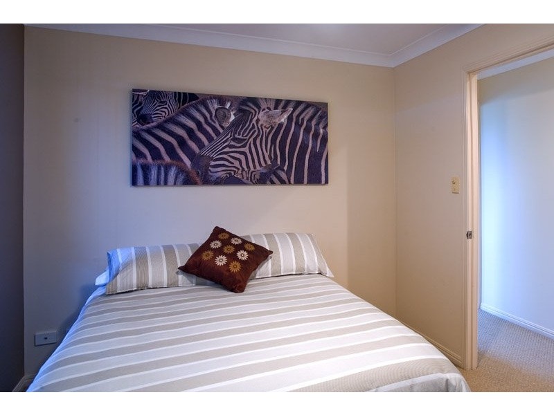 1/90 Nobby Parade, Miami QLD 4220