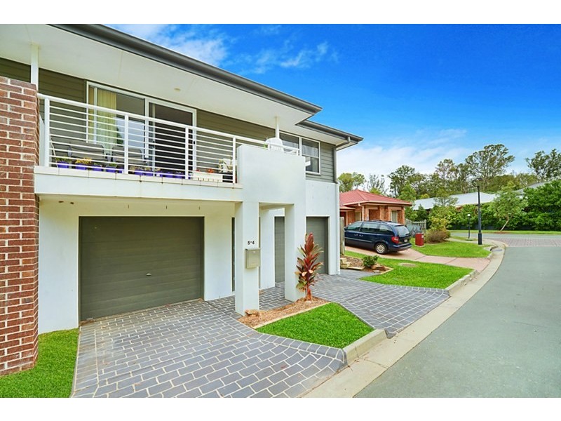 5/4 Vanilla Lane, Coomera QLD 4209