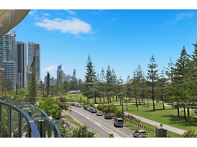 302/252 Hedges Avenue, Mermaid Beach QLD 4218
