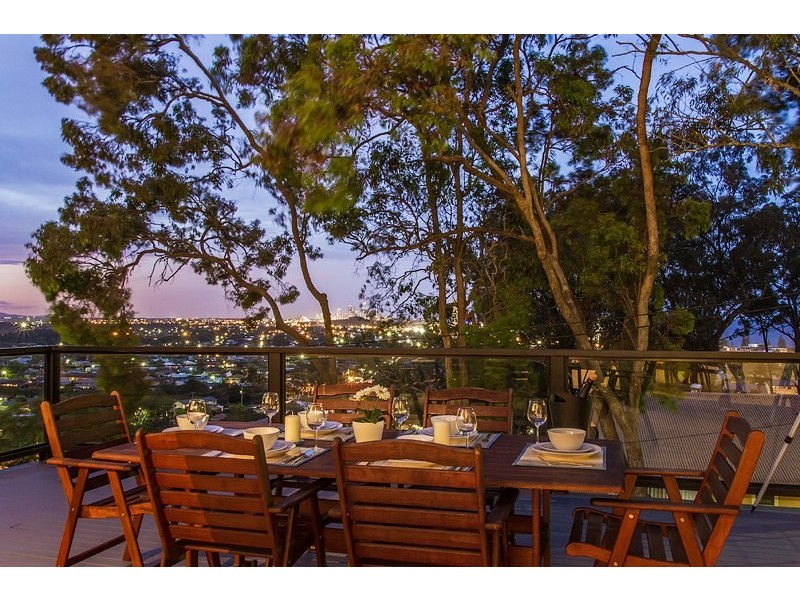 6 View Street, Burleigh Heads QLD 4220