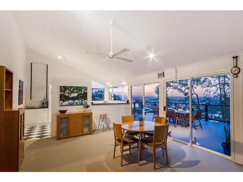 6 View Street, Burleigh Heads QLD 4220