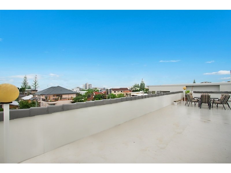 10/112 Petrel Avenue, Mermaid Beach QLD 4218