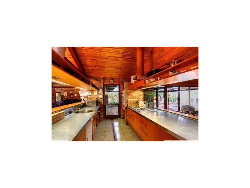 18 Eden Court, Nerang QLD 4211
