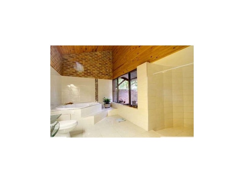 18 Eden Court, Nerang QLD 4211