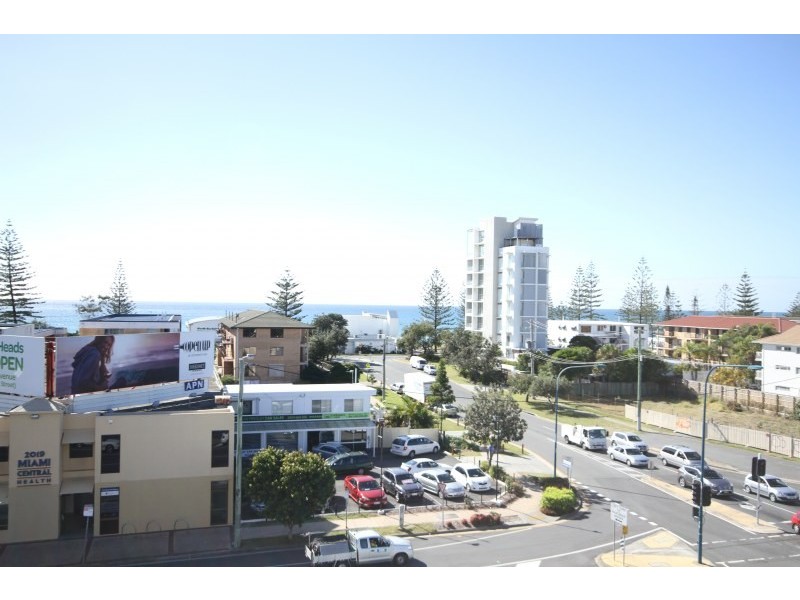 213/1 Toombul Avenue, Miami QLD 4220