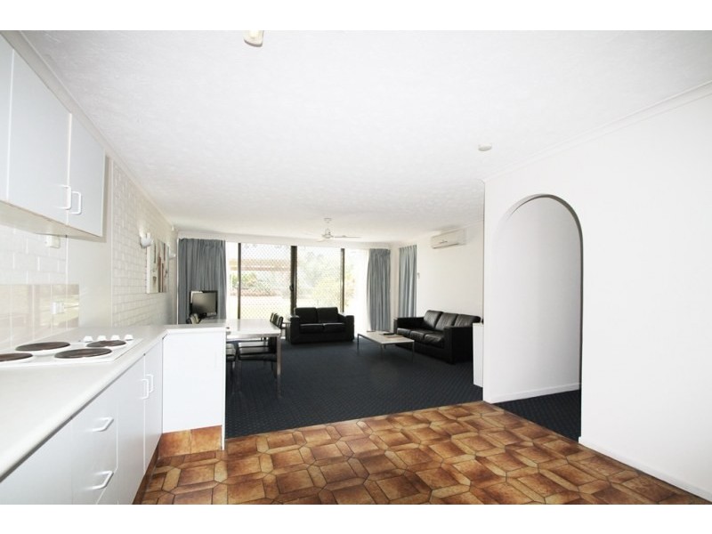 109/40 Surf Parade, Broadbeach QLD 4218