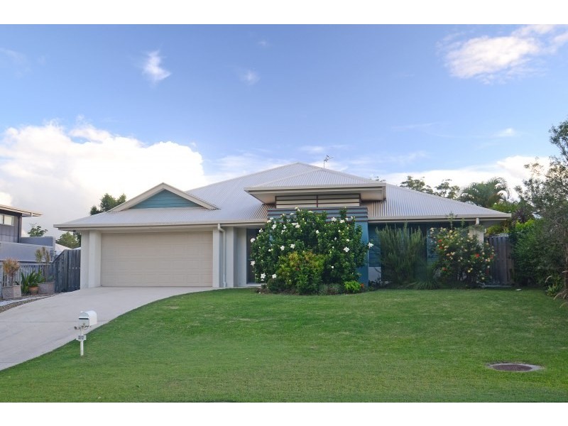 90 Observatory Drive, Reedy Creek QLD 4227