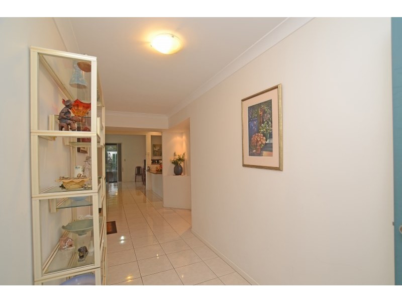 90 Observatory Drive, Reedy Creek QLD 4227