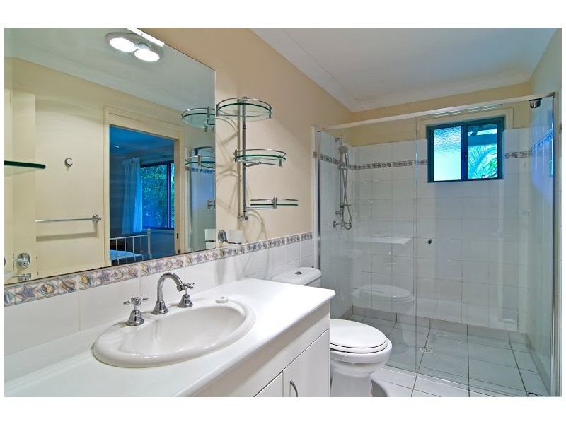 19 Burleigh Glen Court, Burleigh Heads QLD 4220