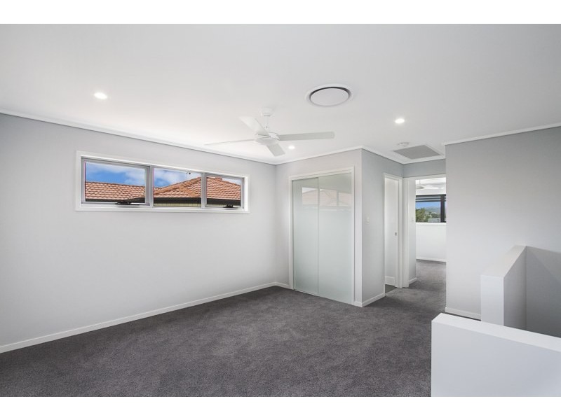 1/61 Albion Avenue, Miami QLD 4220
