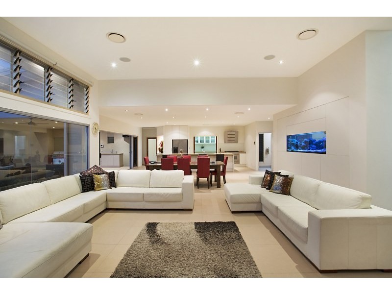 1 Dungogie Drive, Tallebudgera QLD 4228