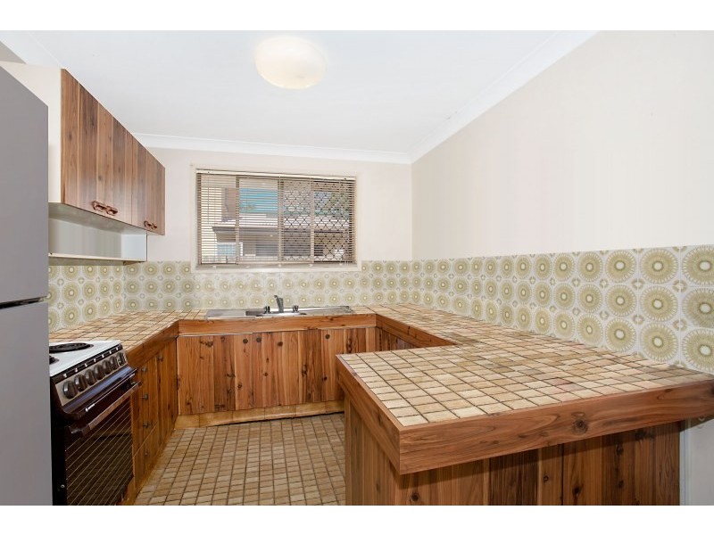 1/33 Mountain View Avenue, Miami QLD 4220