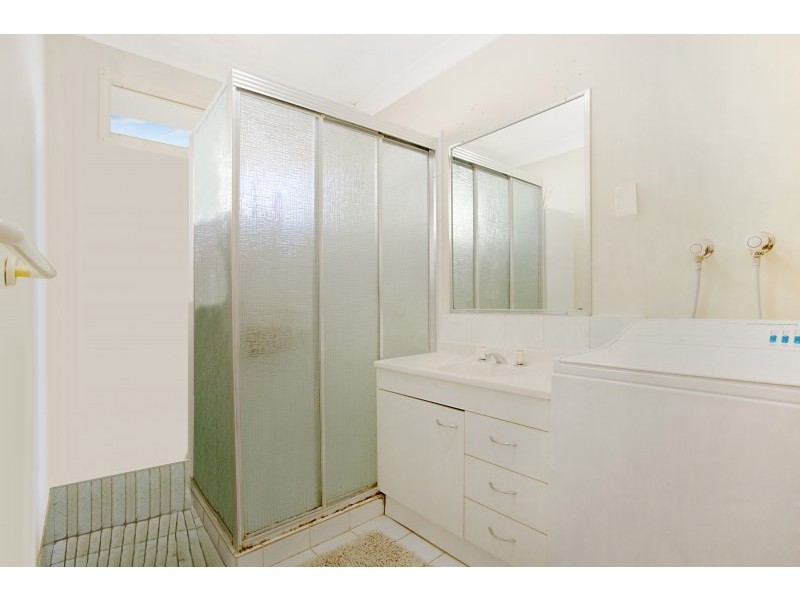 1/33 Mountain View Avenue, Miami QLD 4220