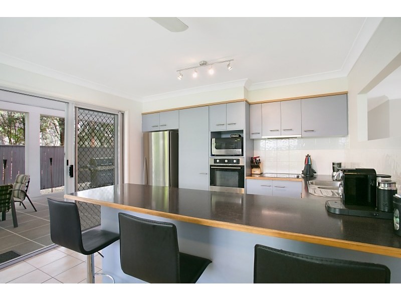 31 Seville Circuit, Burleigh Waters QLD 4220