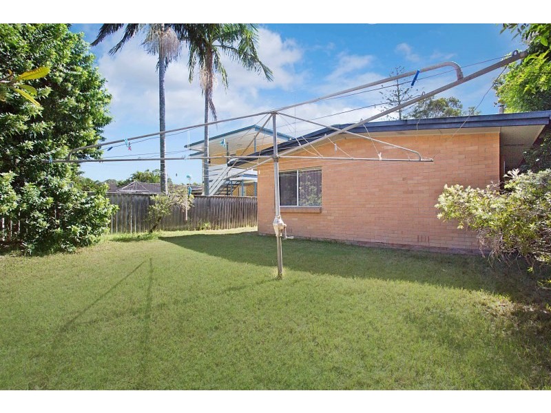 98 Albion Avenue, Miami QLD 4220