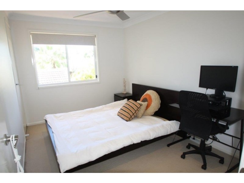 1/106 Nobby Parade, Miami QLD 4220