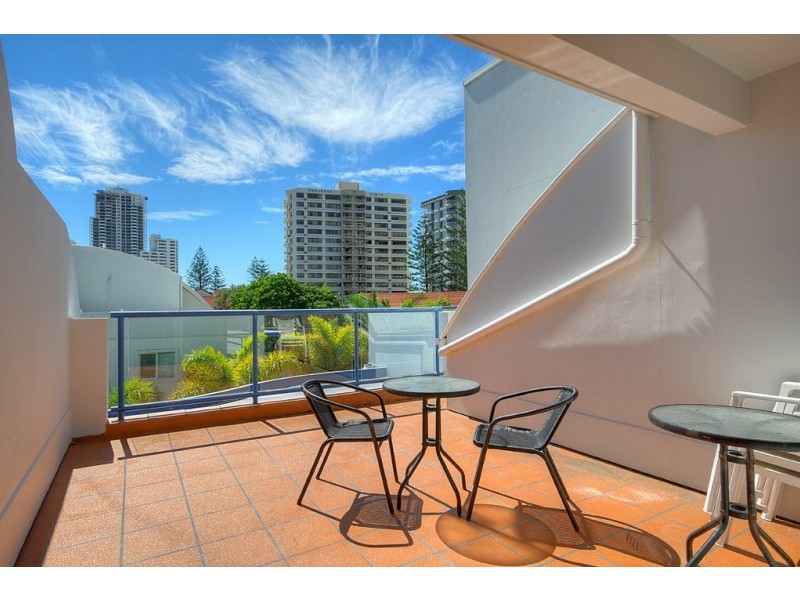 16/193 Surf Parade, Surfers Paradise QLD 4217