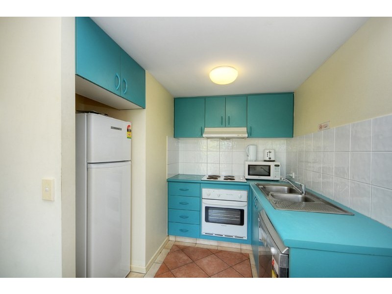 16/193 Surf Parade, Surfers Paradise QLD 4217