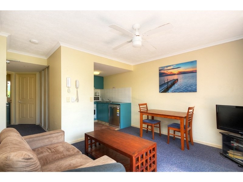 16/193 Surf Parade, Surfers Paradise QLD 4217