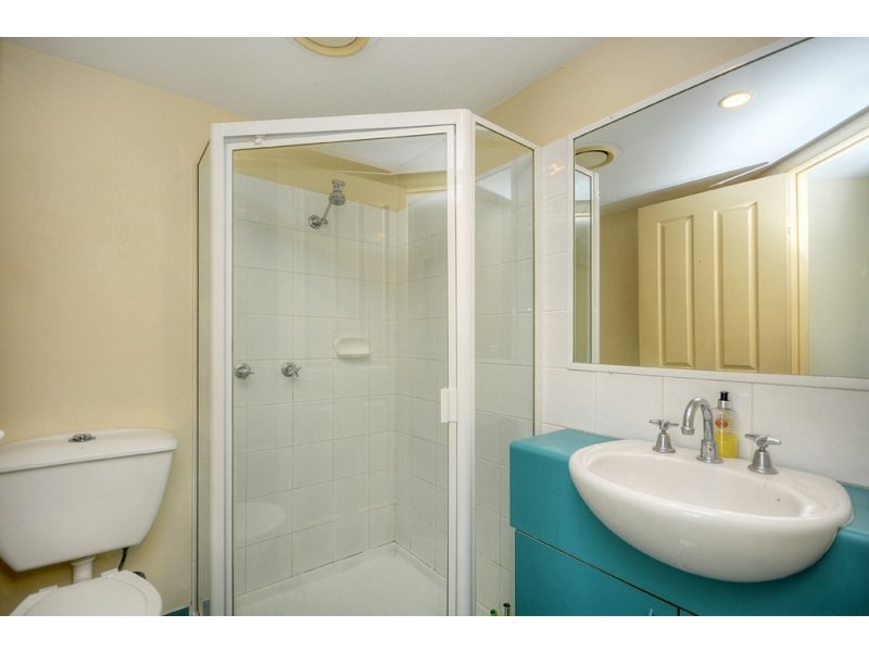 16/193 Surf Parade, Surfers Paradise QLD 4217