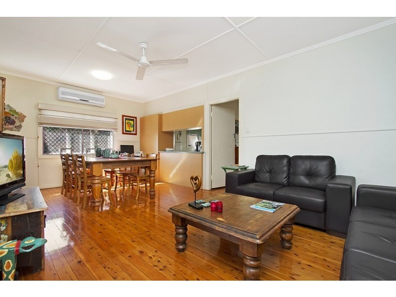 2097 Gold Coast Highway, Miami QLD 4220