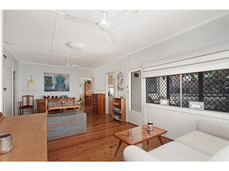 2097 Gold Coast Highway, Miami QLD 4220