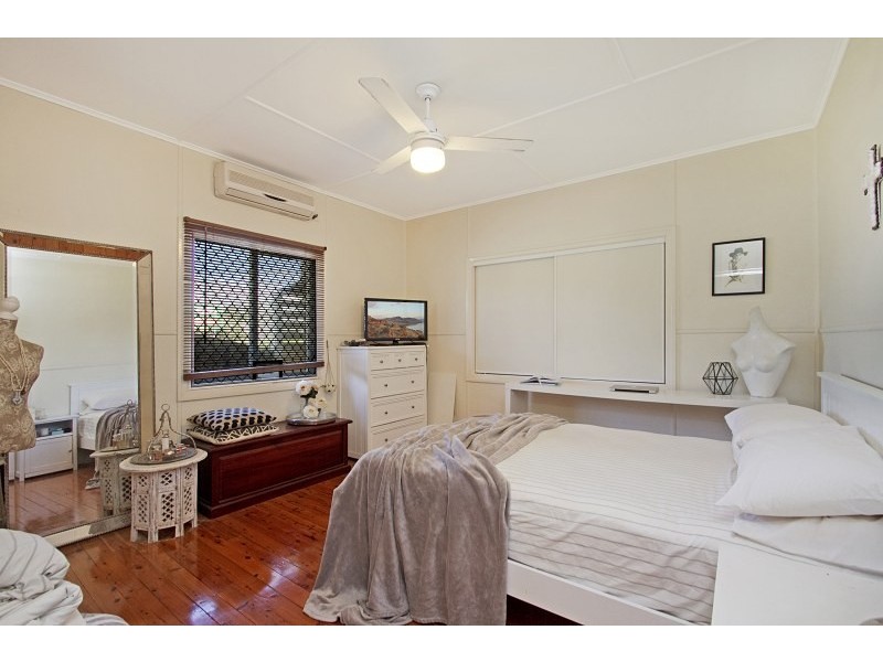 2097 Gold Coast Highway, Miami QLD 4220